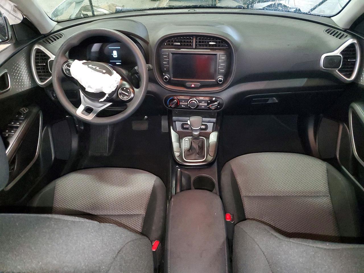 2025 KIA SOUL LX photo 15