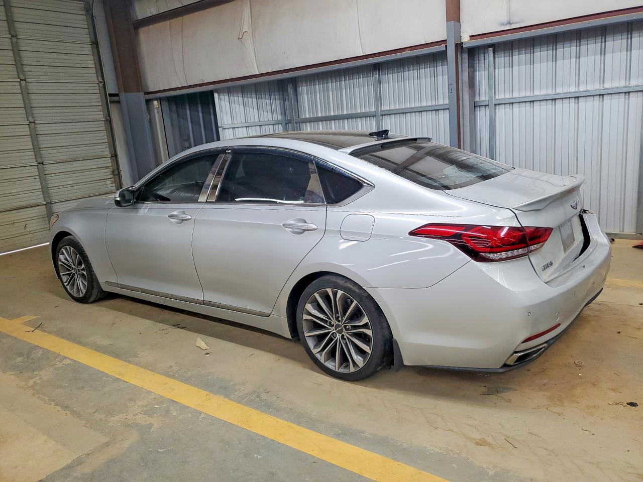 2015 HYUNDAI GENESIS 3.8L photo 3