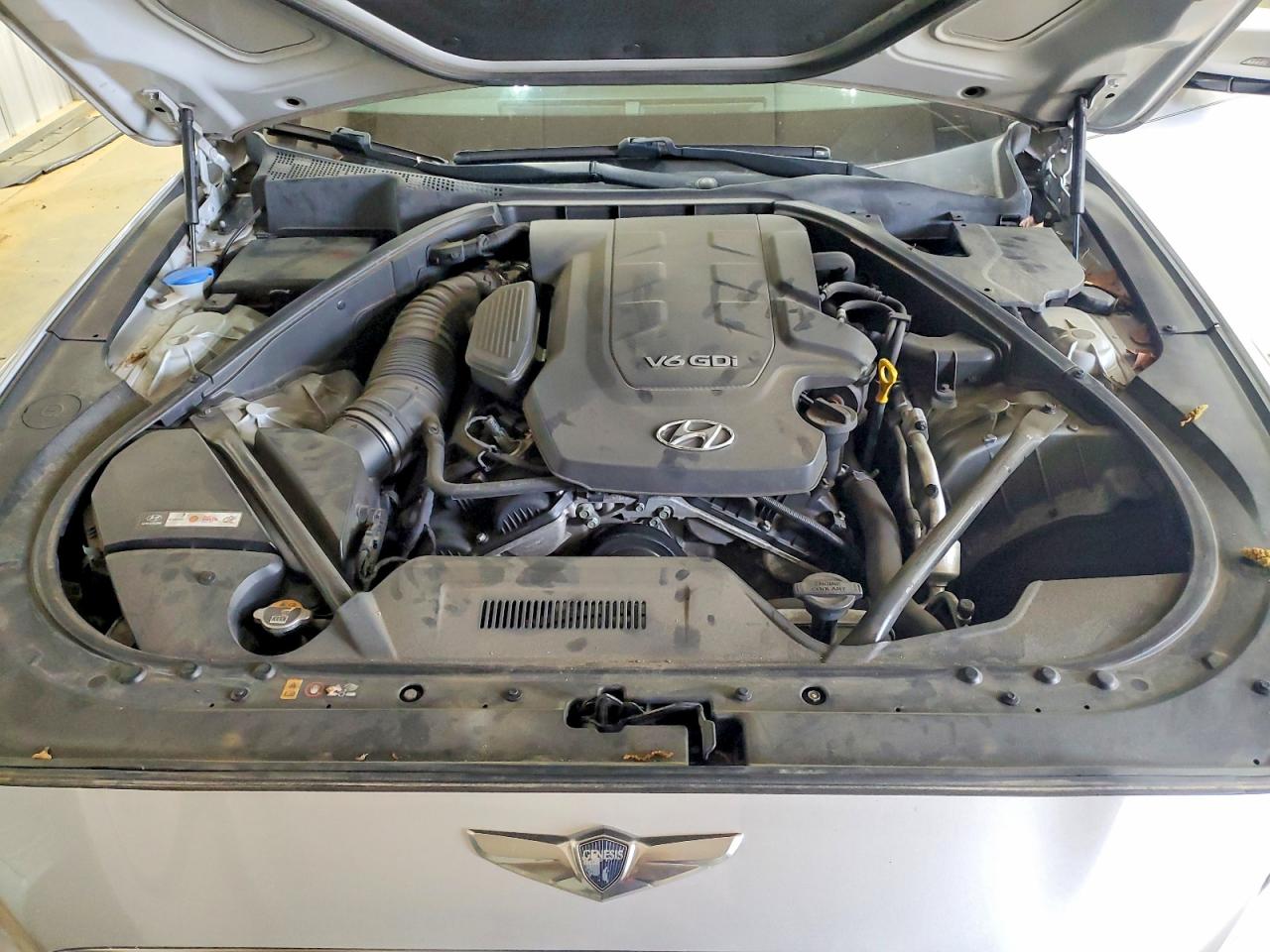 2015 HYUNDAI GENESIS 3.8L photo 21