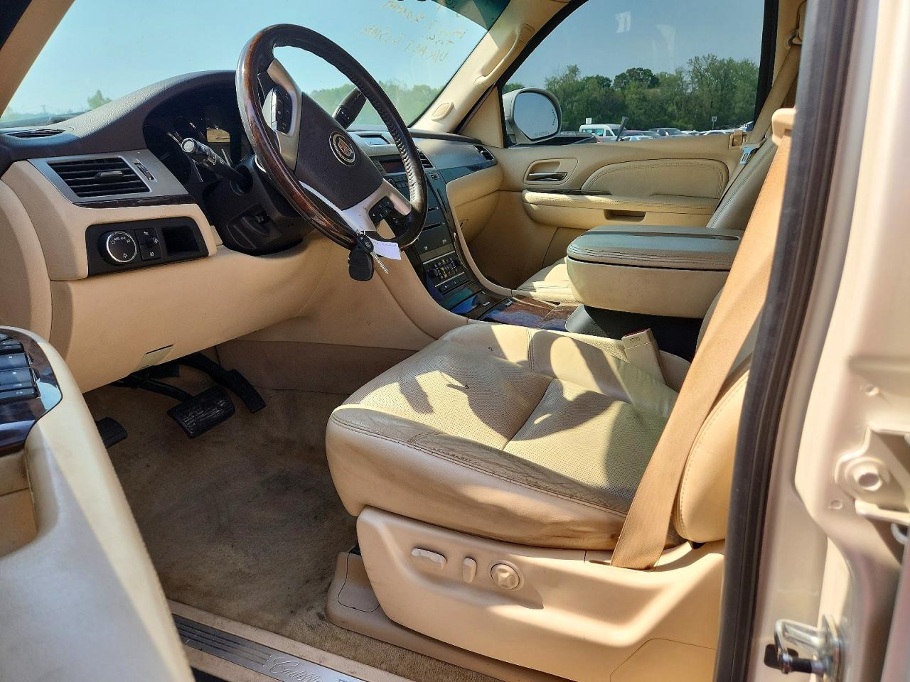 2007 CADILLAC ESCALADE LUXURY photo 19