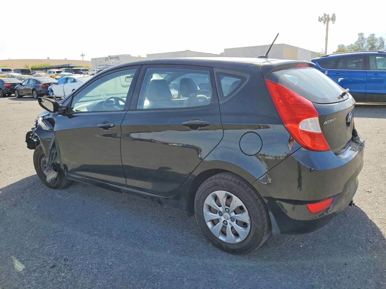 2015 HYUNDAI ACCENT GS photo 3