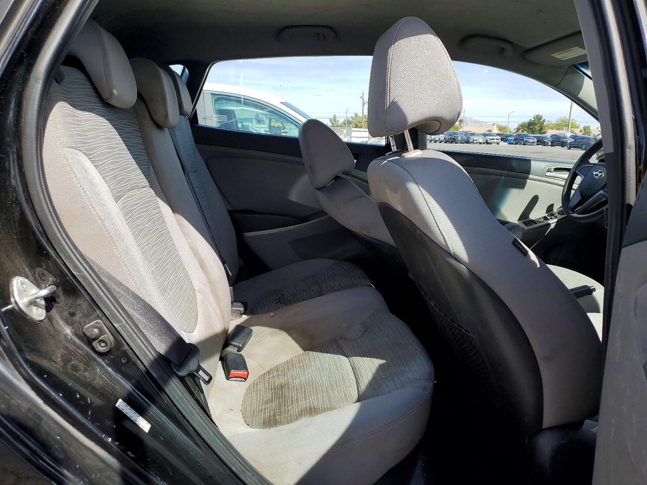 2015 HYUNDAI ACCENT GS photo 19