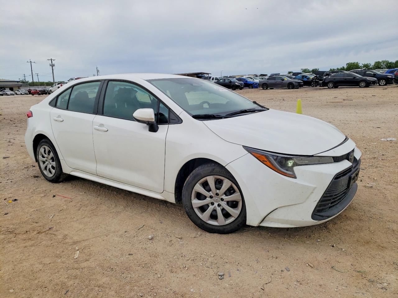 2024 TOYOTA COROLLA LE photo 10