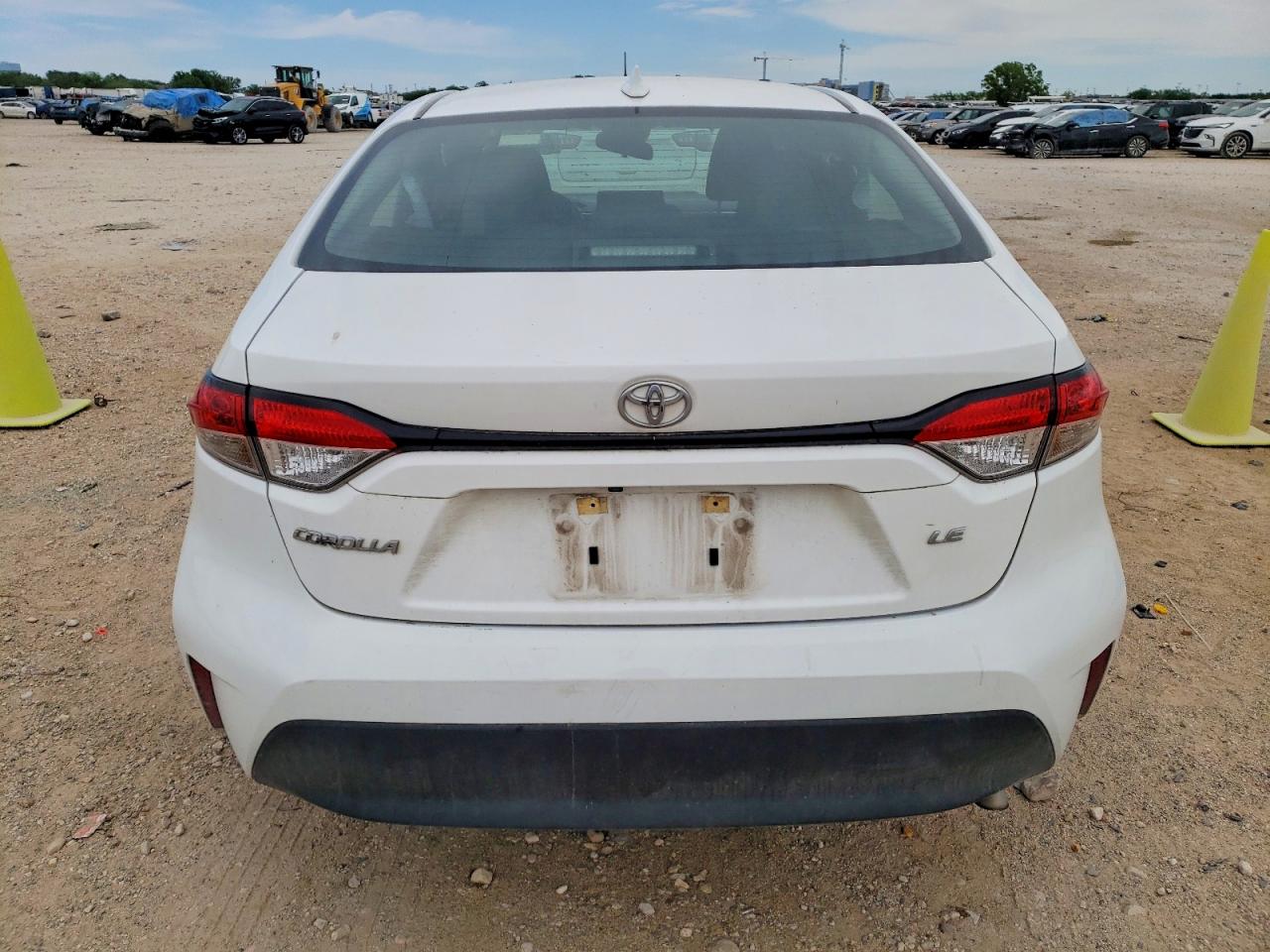 2024 TOYOTA COROLLA LE photo 16