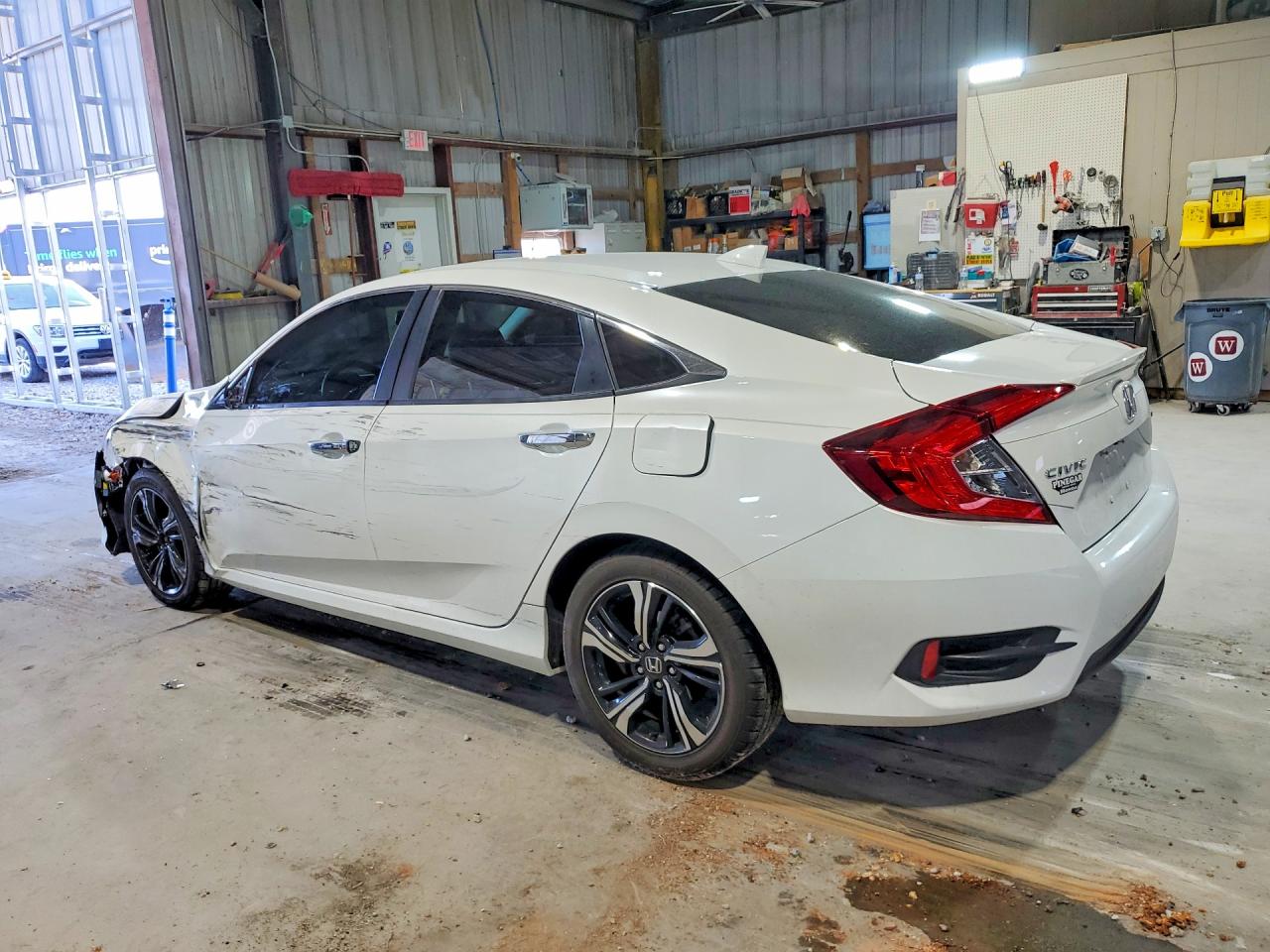 2017 HONDA CIVIC TOURING photo 2