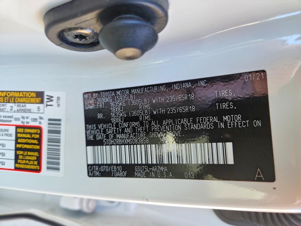 2021 TOYOTA HIGHLANDER XLE photo 37