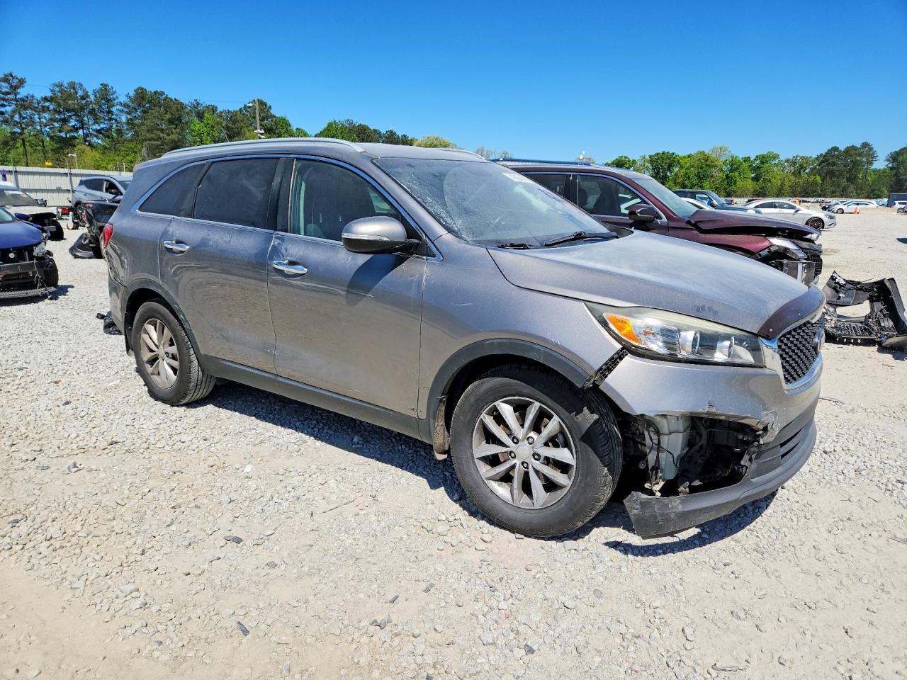 2017 KIA SORENTO LX photo 7