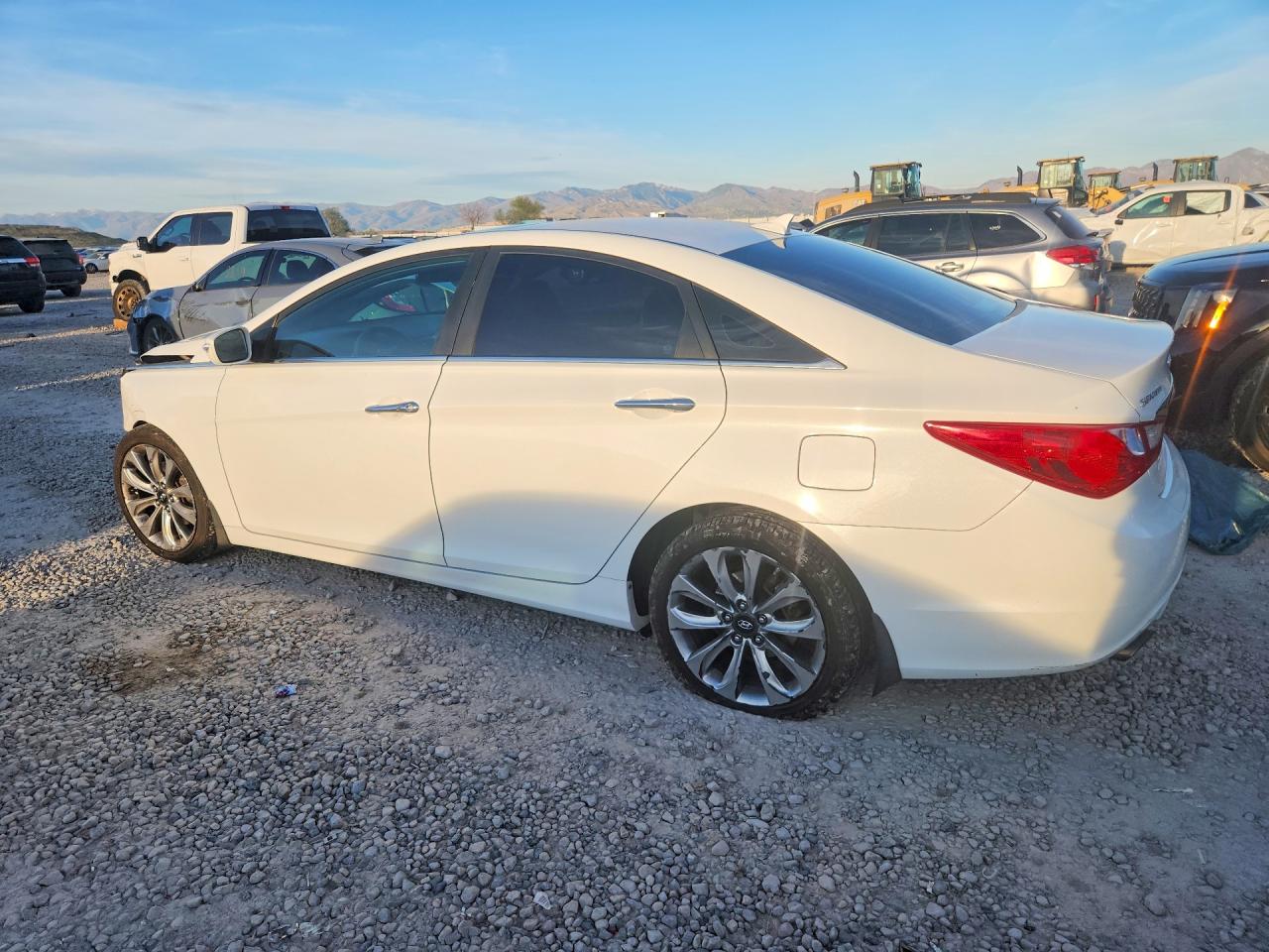 2011 HYUNDAI SONATA LIMITED 2.0T photo 3