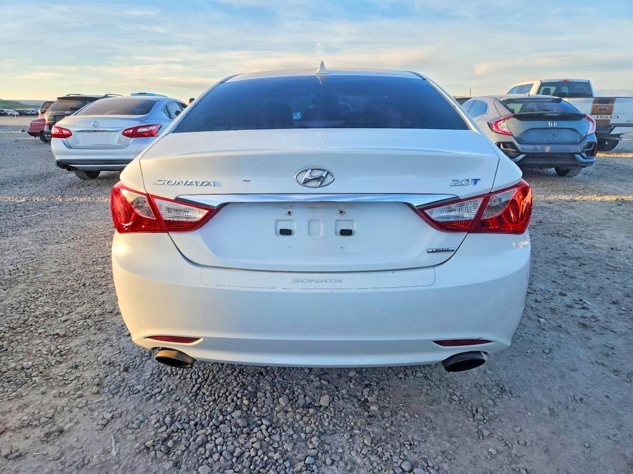 2011 HYUNDAI SONATA LIMITED 2.0T photo 11