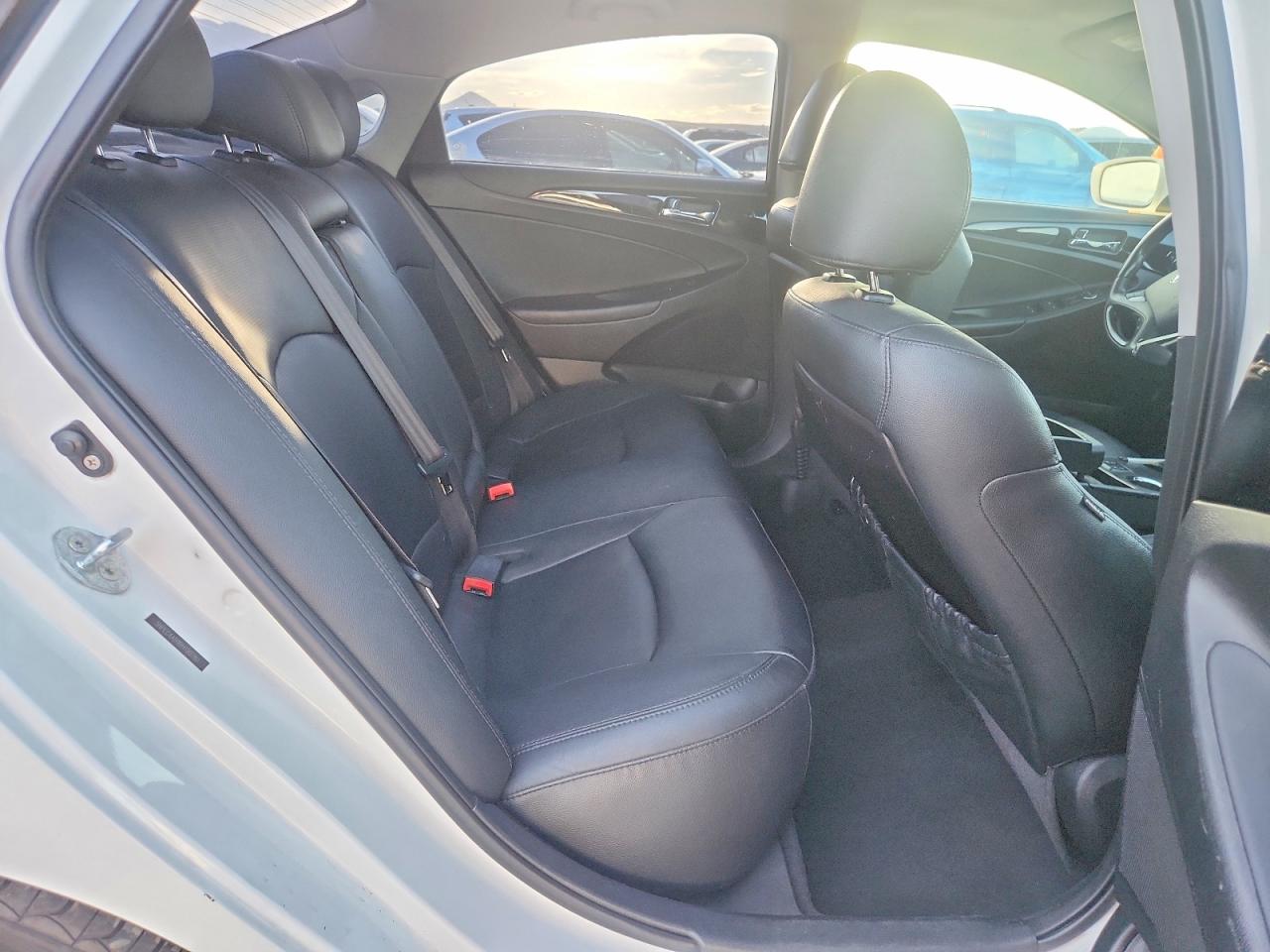2011 HYUNDAI SONATA LIMITED 2.0T photo 19