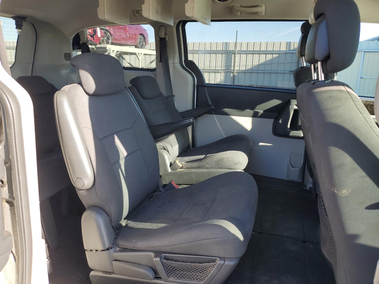 2010 DODGE GRAND CARAVAN SXT photo 31