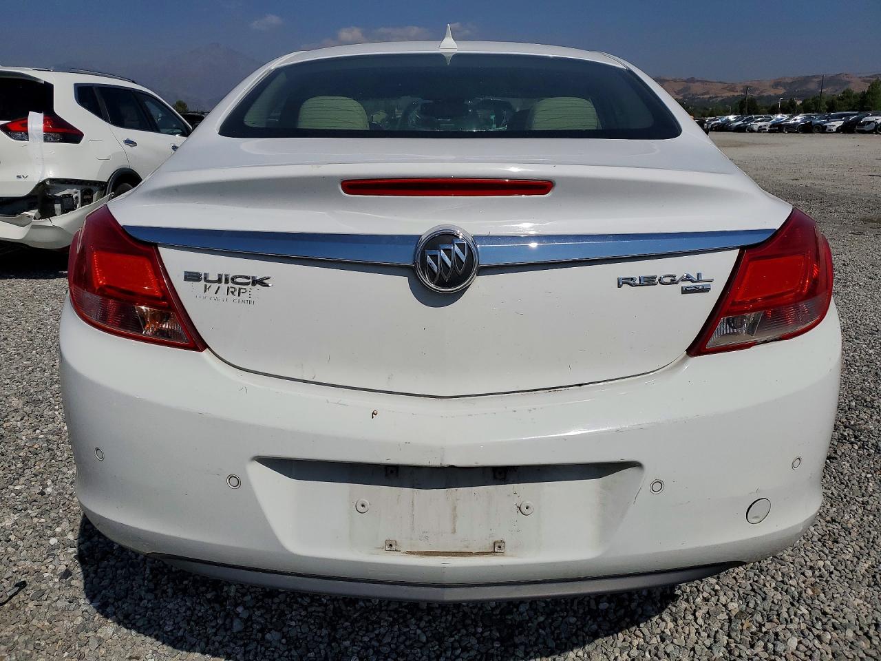 2011 BUICK REGAL CXL photo 16