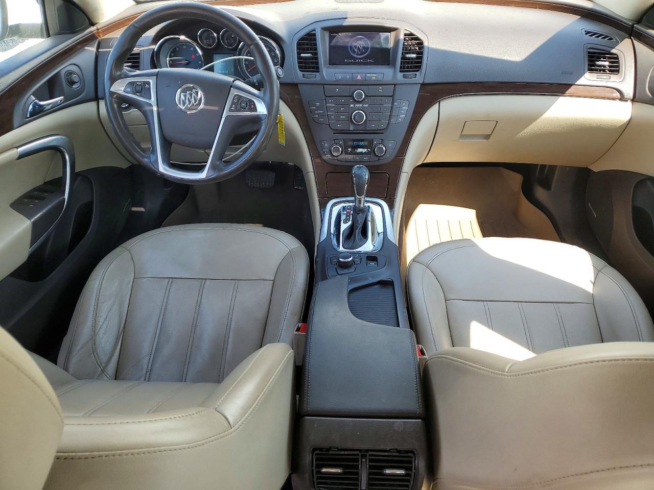 2011 BUICK REGAL CXL photo 22