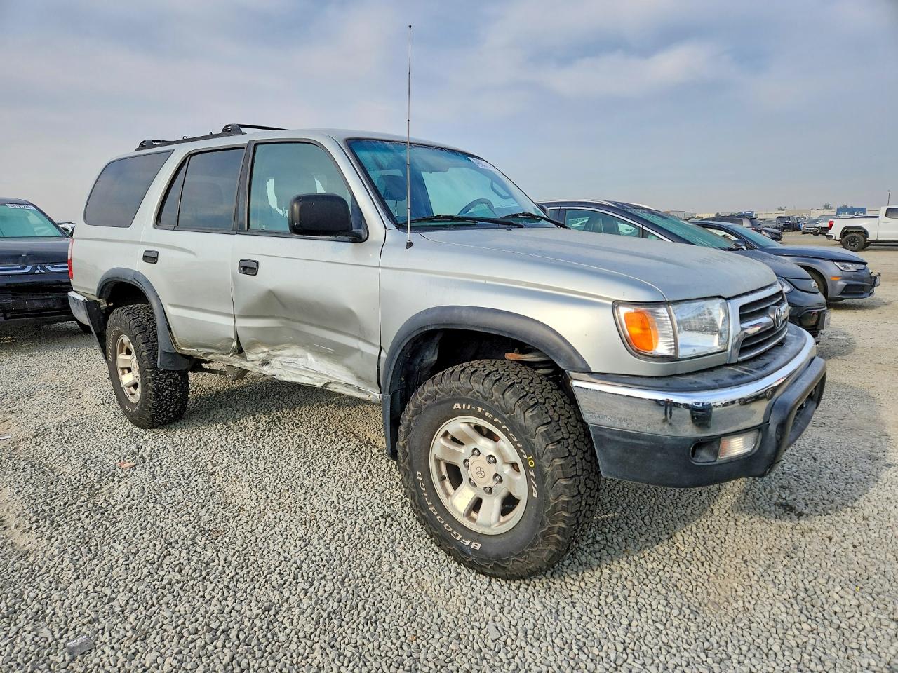 1999 TOYOTA 4RUNNER BASE photo 7