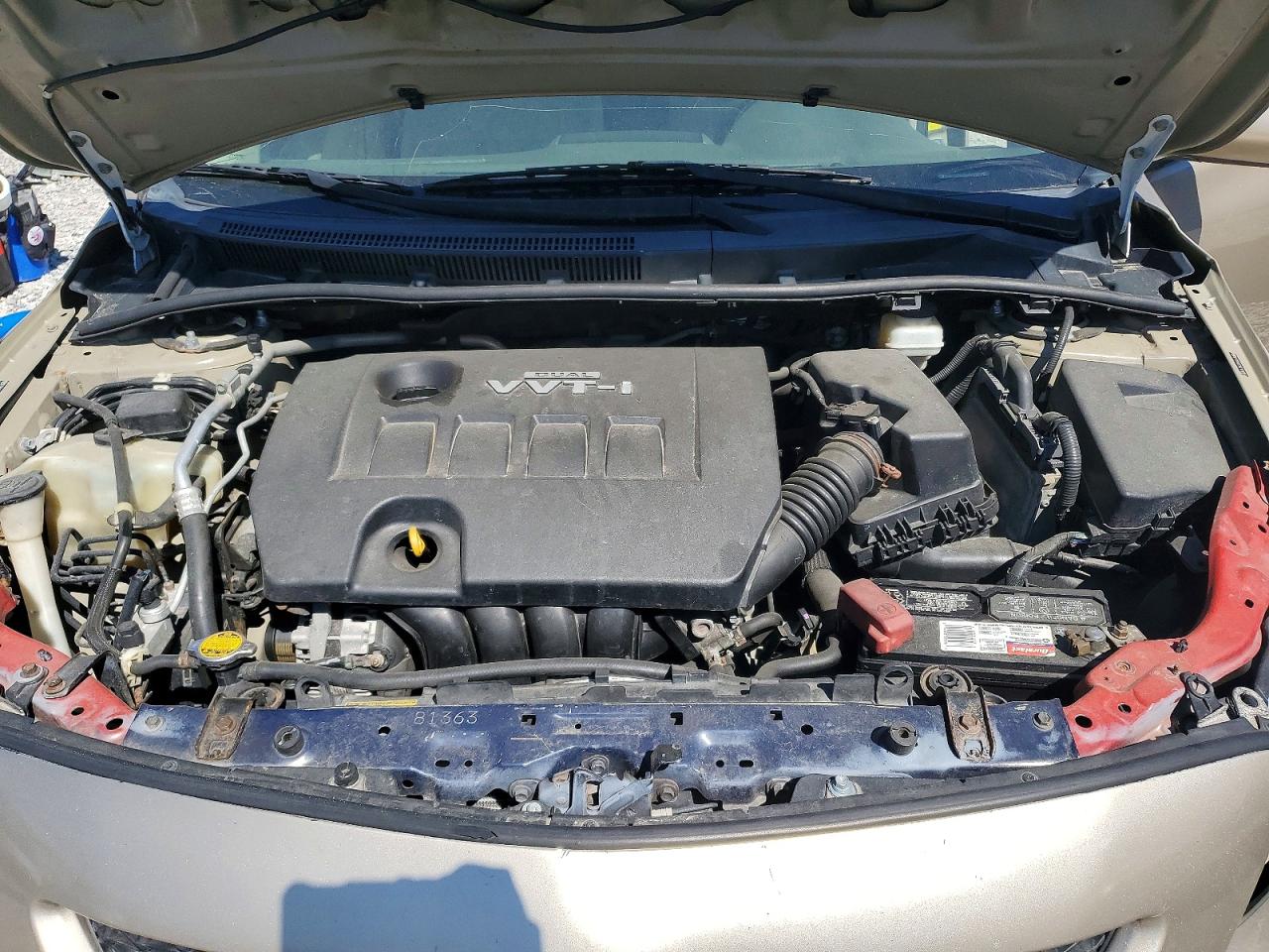 2010 TOYOTA COROLLA LE photo 11