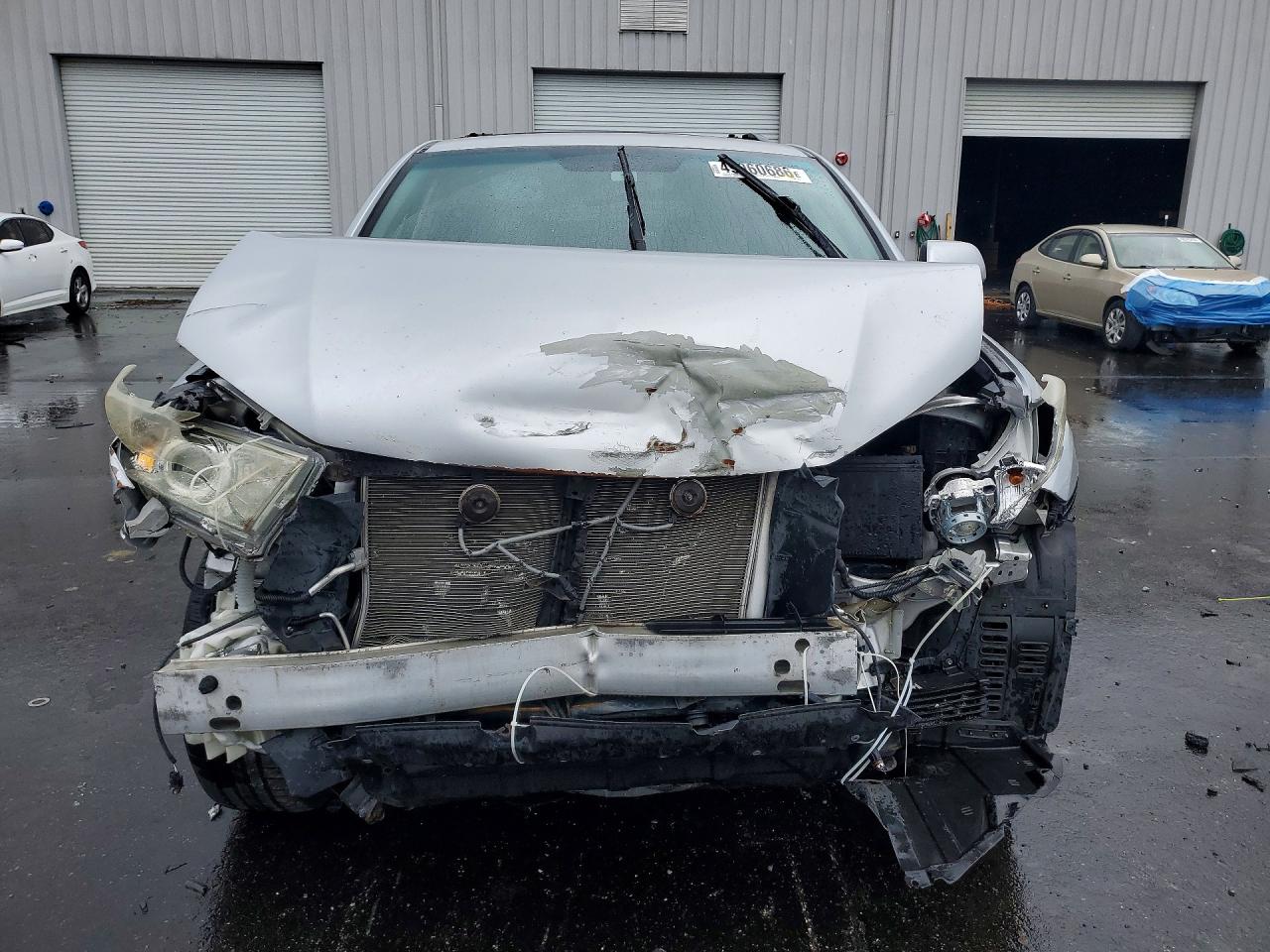 2011 TOYOTA HIGHLANDER BASE photo 9
