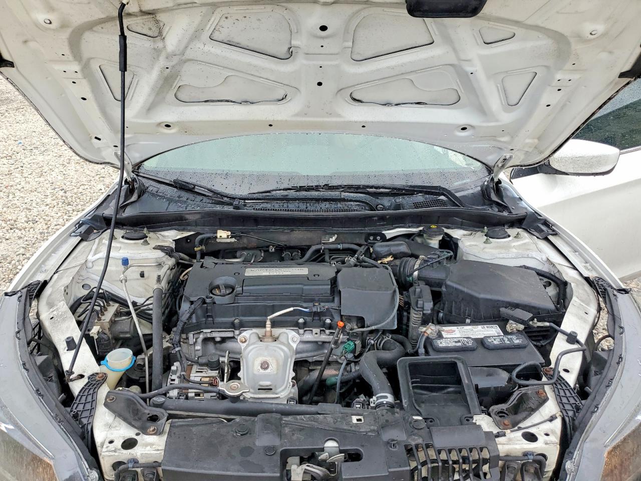 2015 HONDA ACCORD LX photo 31