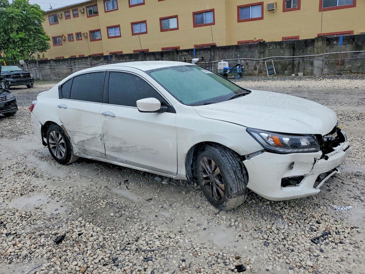 2015 HONDA ACCORD LX photo 10