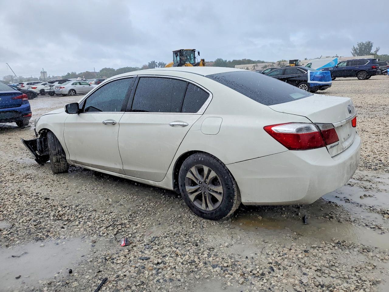2015 HONDA ACCORD LX photo 4