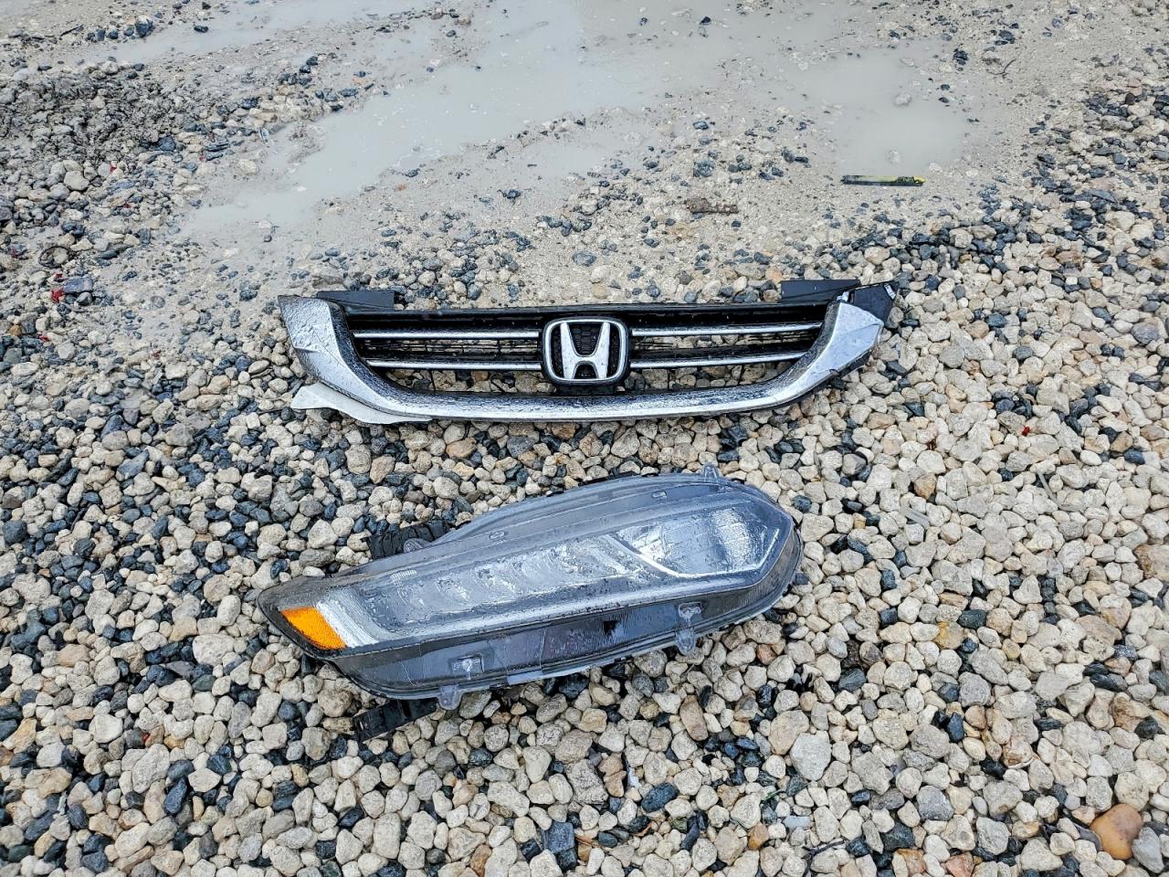 2015 HONDA ACCORD LX photo 34