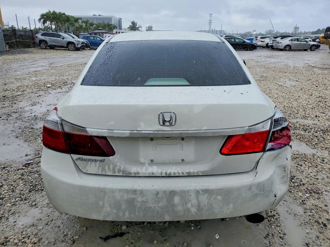 2015 HONDA ACCORD LX photo 16
