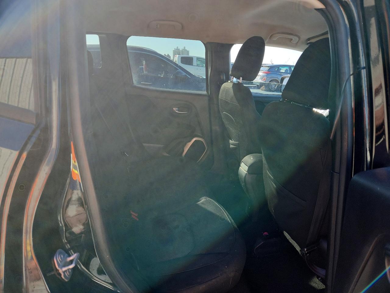 2017 JEEP RENEGADE LATITUDE photo 10