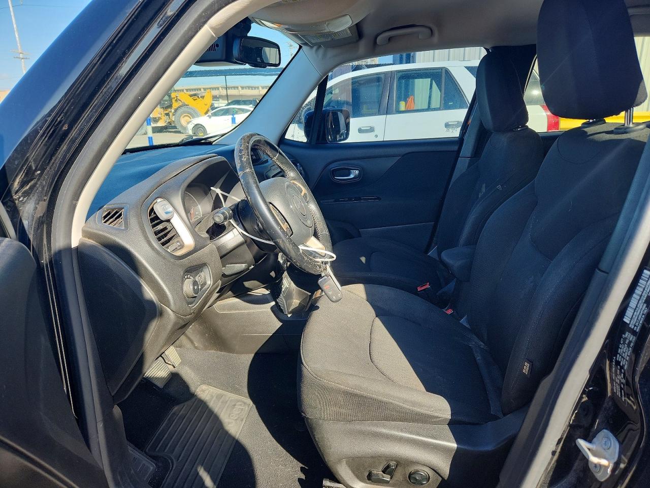 2017 JEEP RENEGADE LATITUDE photo 7