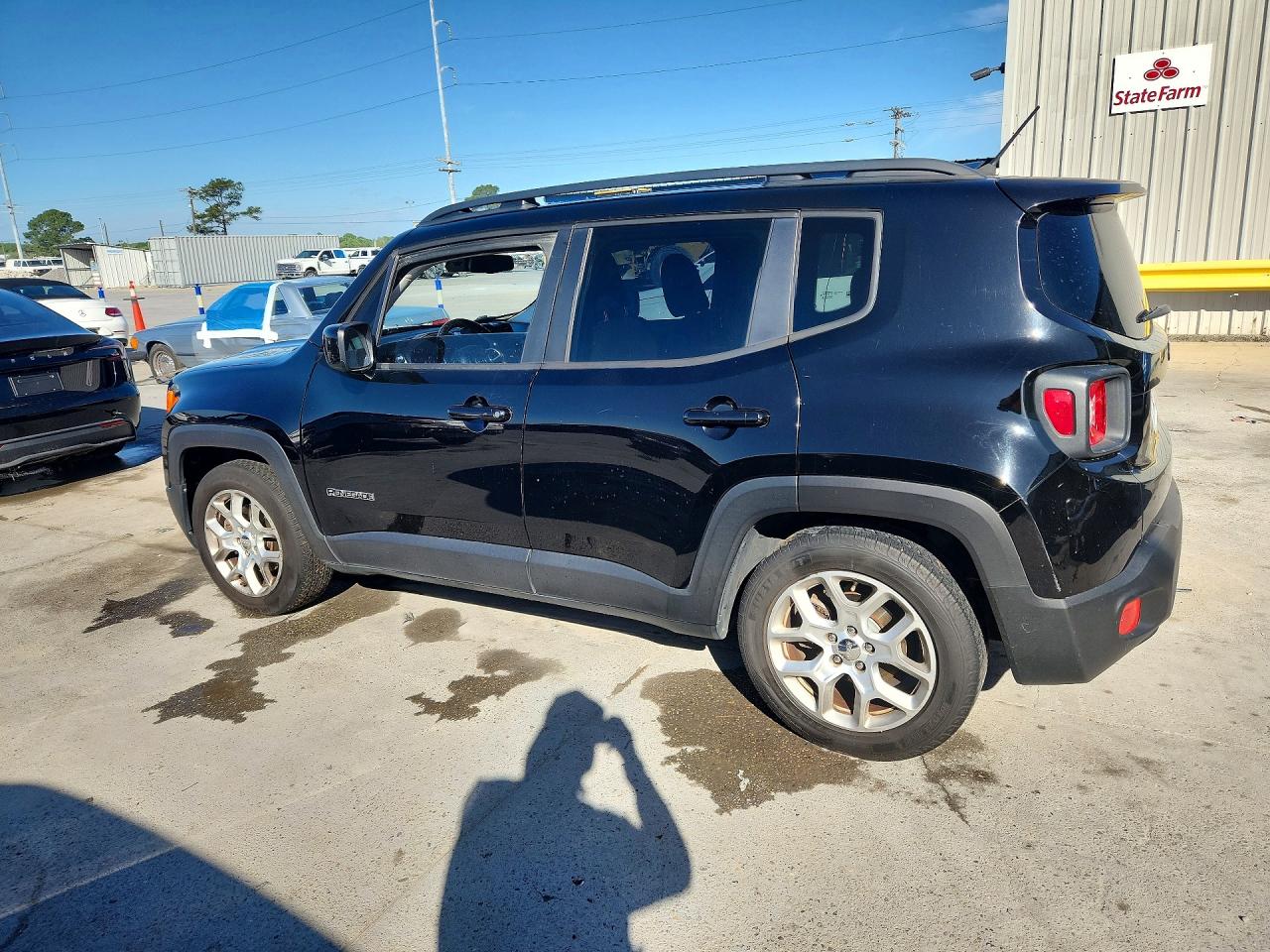 2017 JEEP RENEGADE LATITUDE photo 2