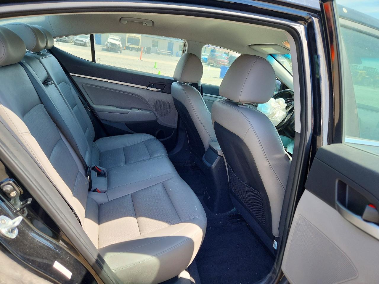 2017 HYUNDAI ELANTRA LIMITED photo 28