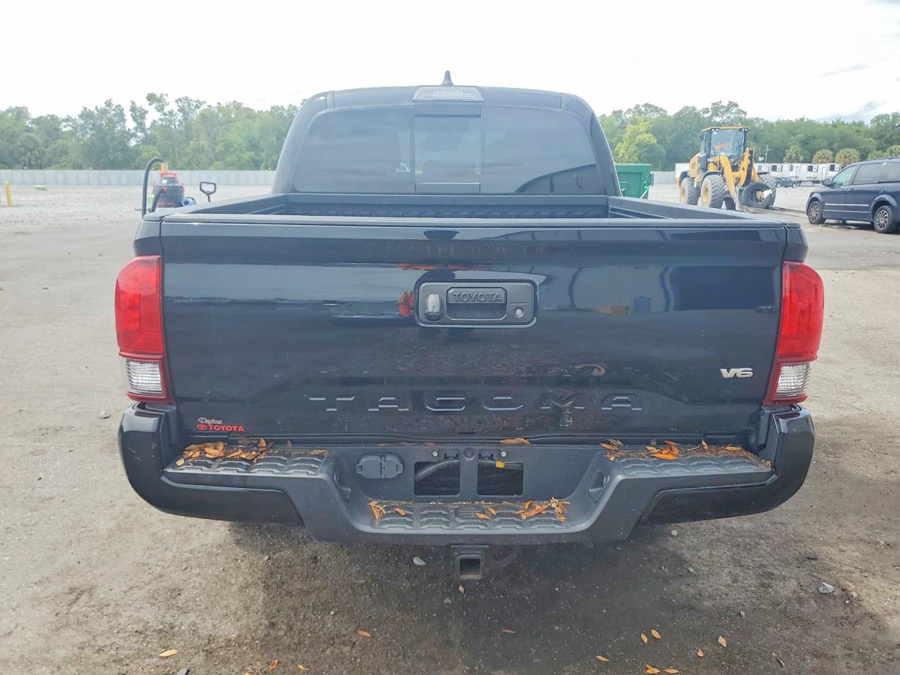 2022 TOYOTA TACOMA SR5 V6 photo 6