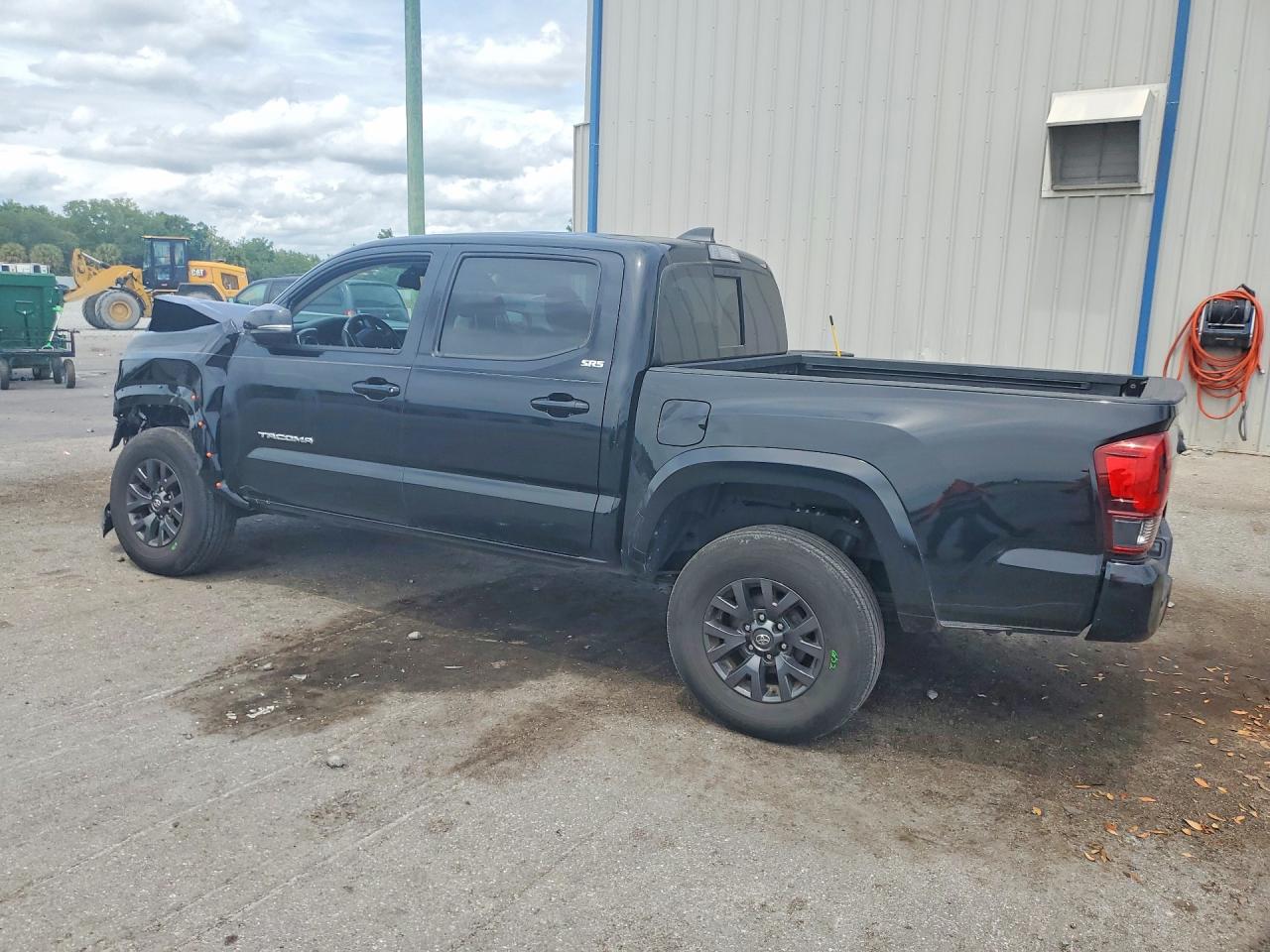 2022 TOYOTA TACOMA SR5 V6 photo 2
