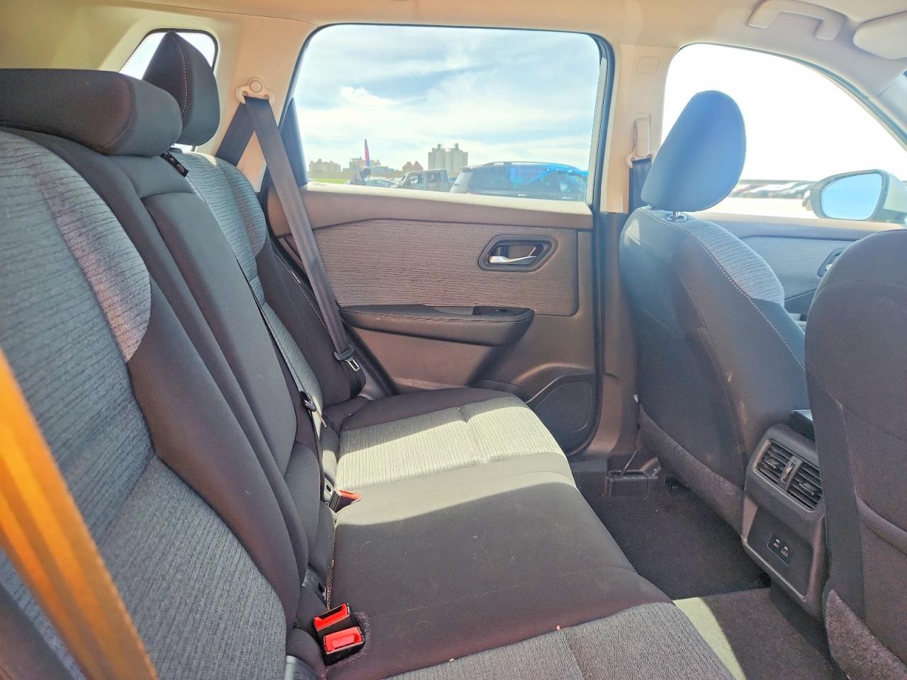 2023 NISSAN ROGUE SV photo 31