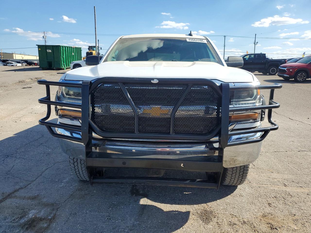 2018 CHEVROLET SILVERADO K1500 photo 9