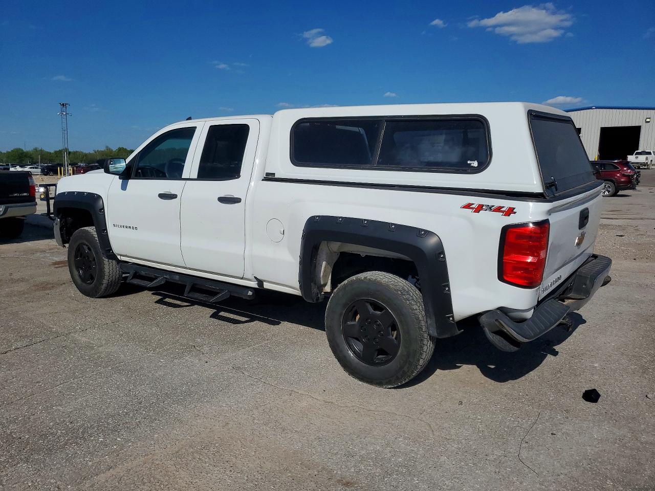 2018 CHEVROLET SILVERADO K1500 photo 3