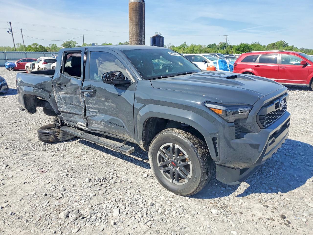 2024 TOYOTA TACOMA TRD SPORT photo 4