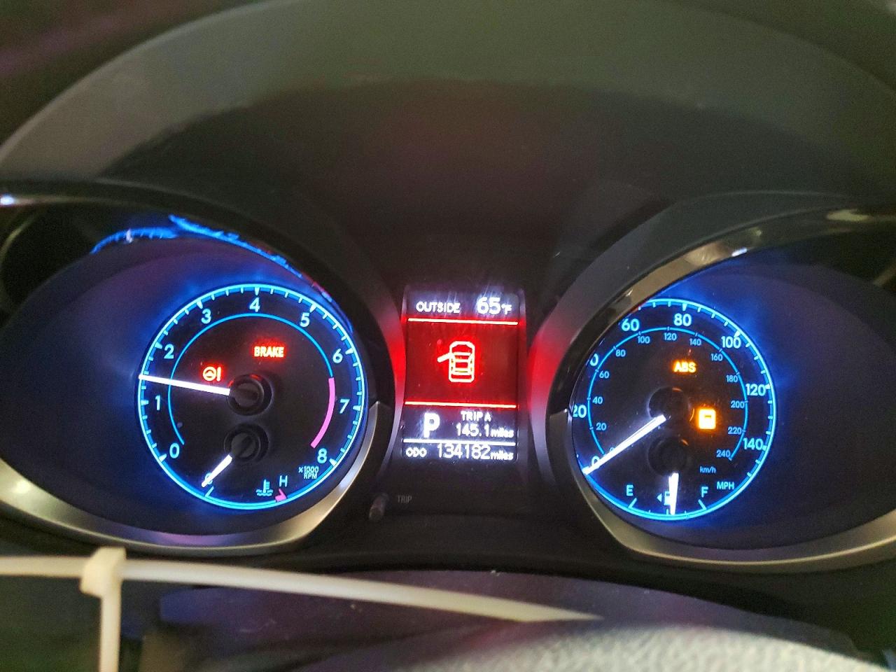 2016 TOYOTA COROLLA S PLUS photo 17