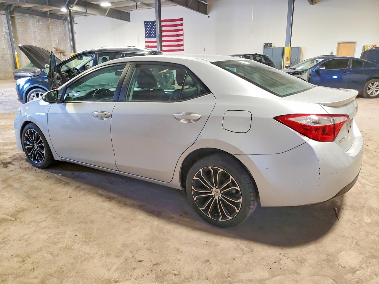 2016 TOYOTA COROLLA S PLUS photo 3