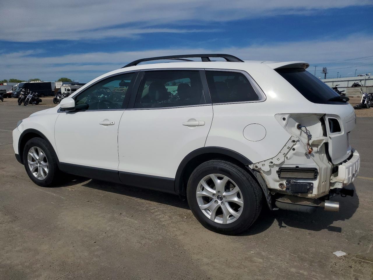 2013 MAZDA CX-9 TOURING photo 2