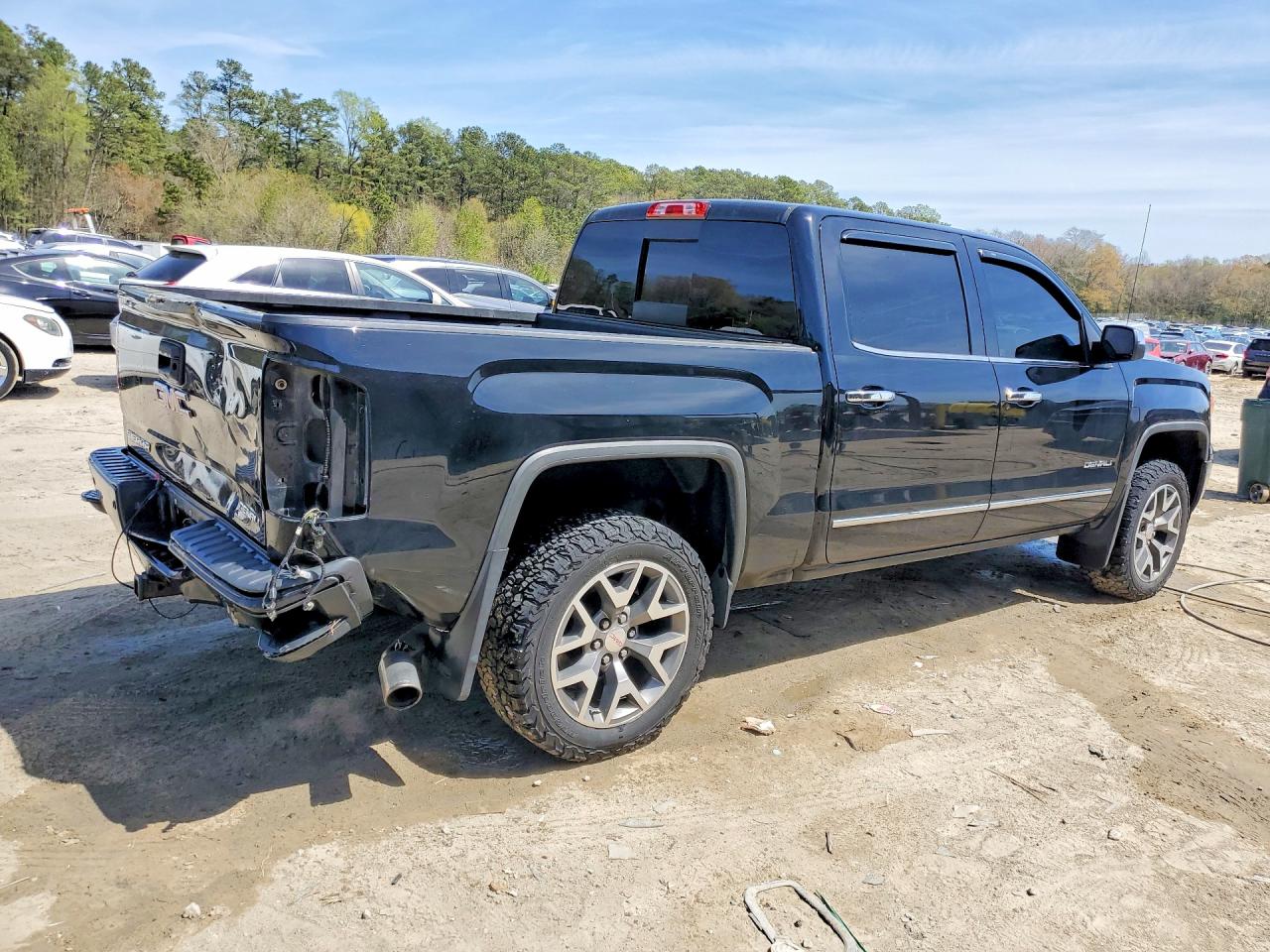 2015 GMC SIERRA K1500 DENALI photo 3