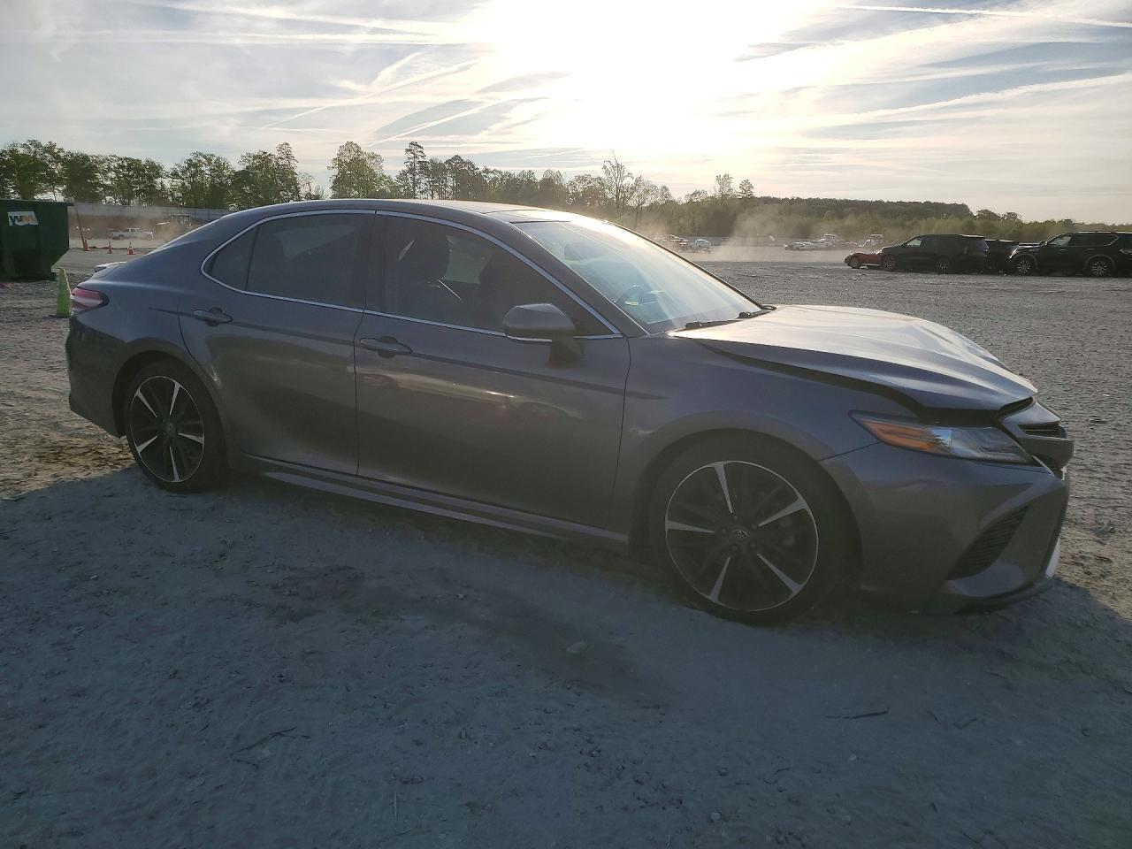2019 TOYOTA CAMRY XSE V6 photo 7