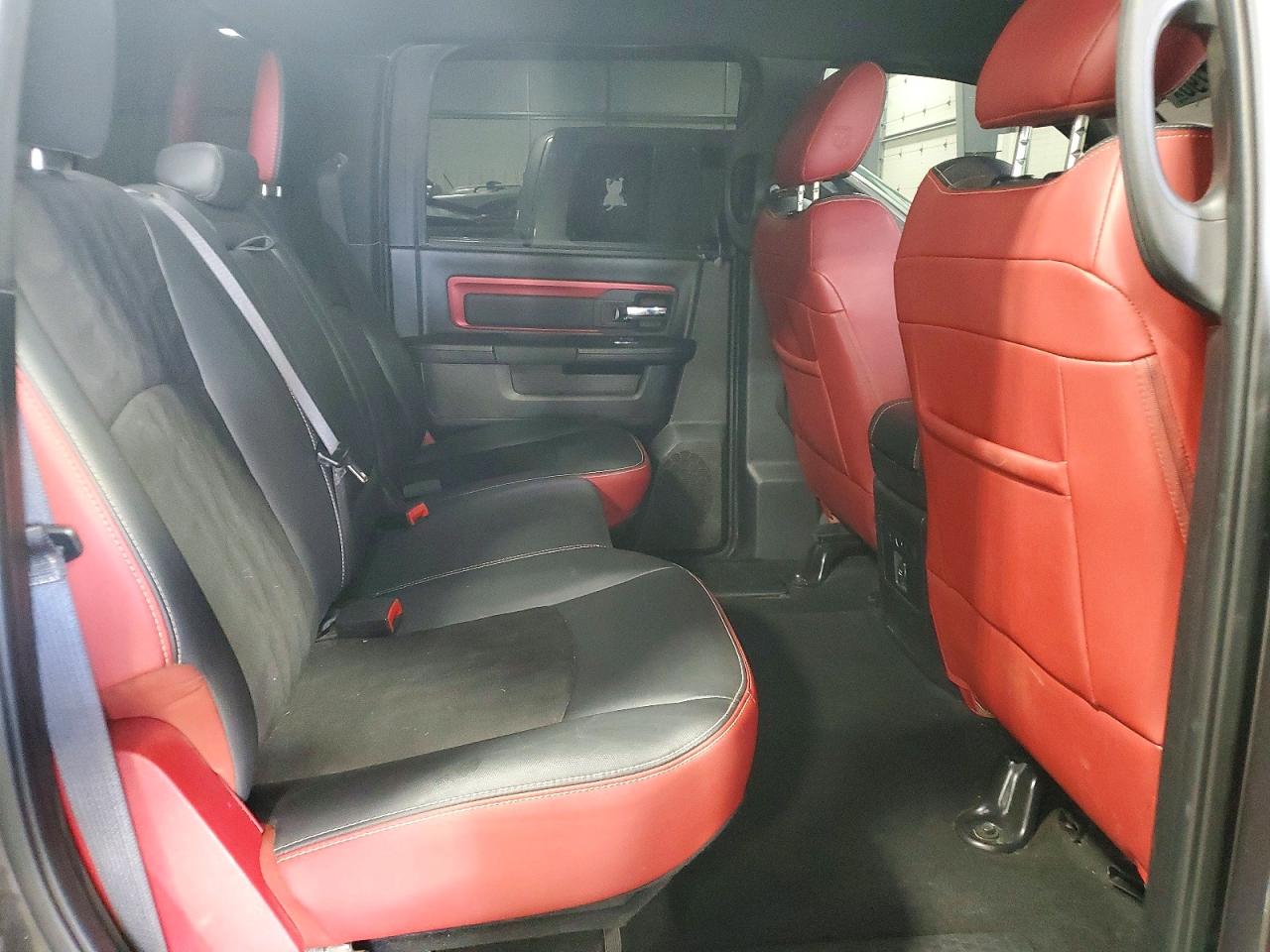 2015 RAM 1500 REBEL photo 10