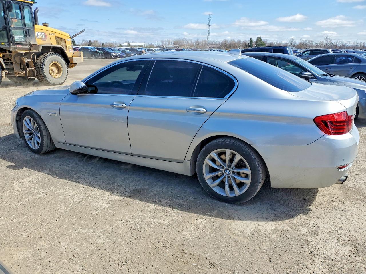 2016 BMW 528 XI photo 4
