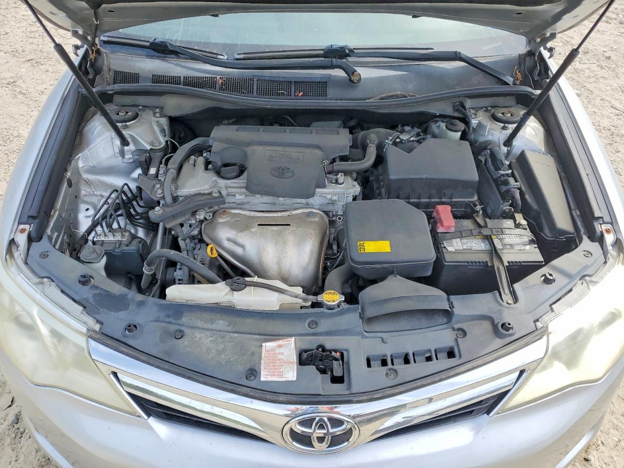 2012 TOYOTA CAMRY LE photo 21