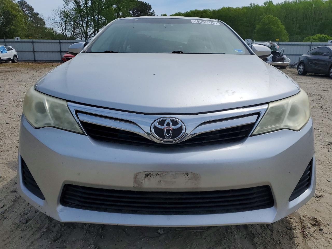 2012 TOYOTA CAMRY LE photo 9