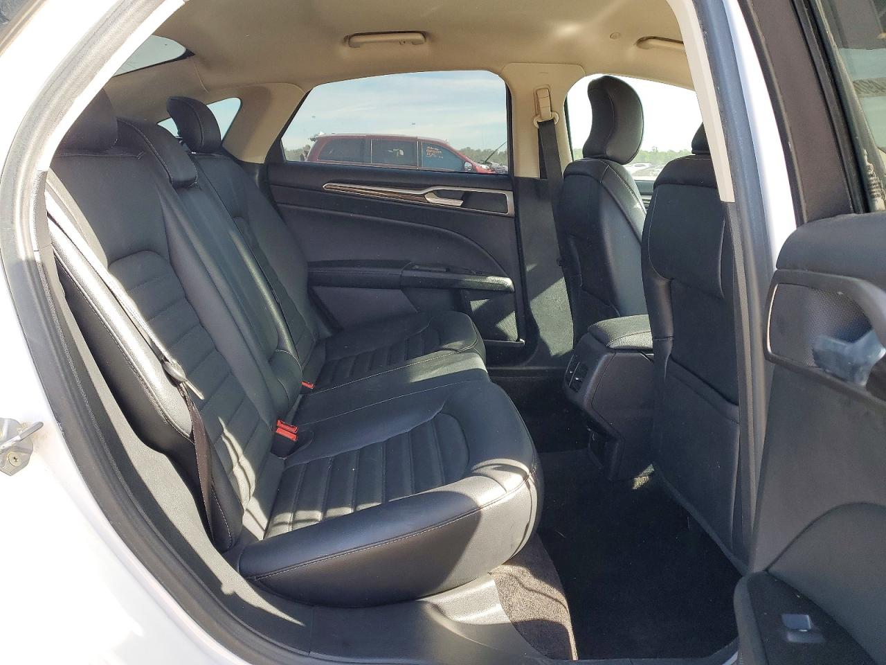 2018 FORD FUSION SE HYBRID photo 31