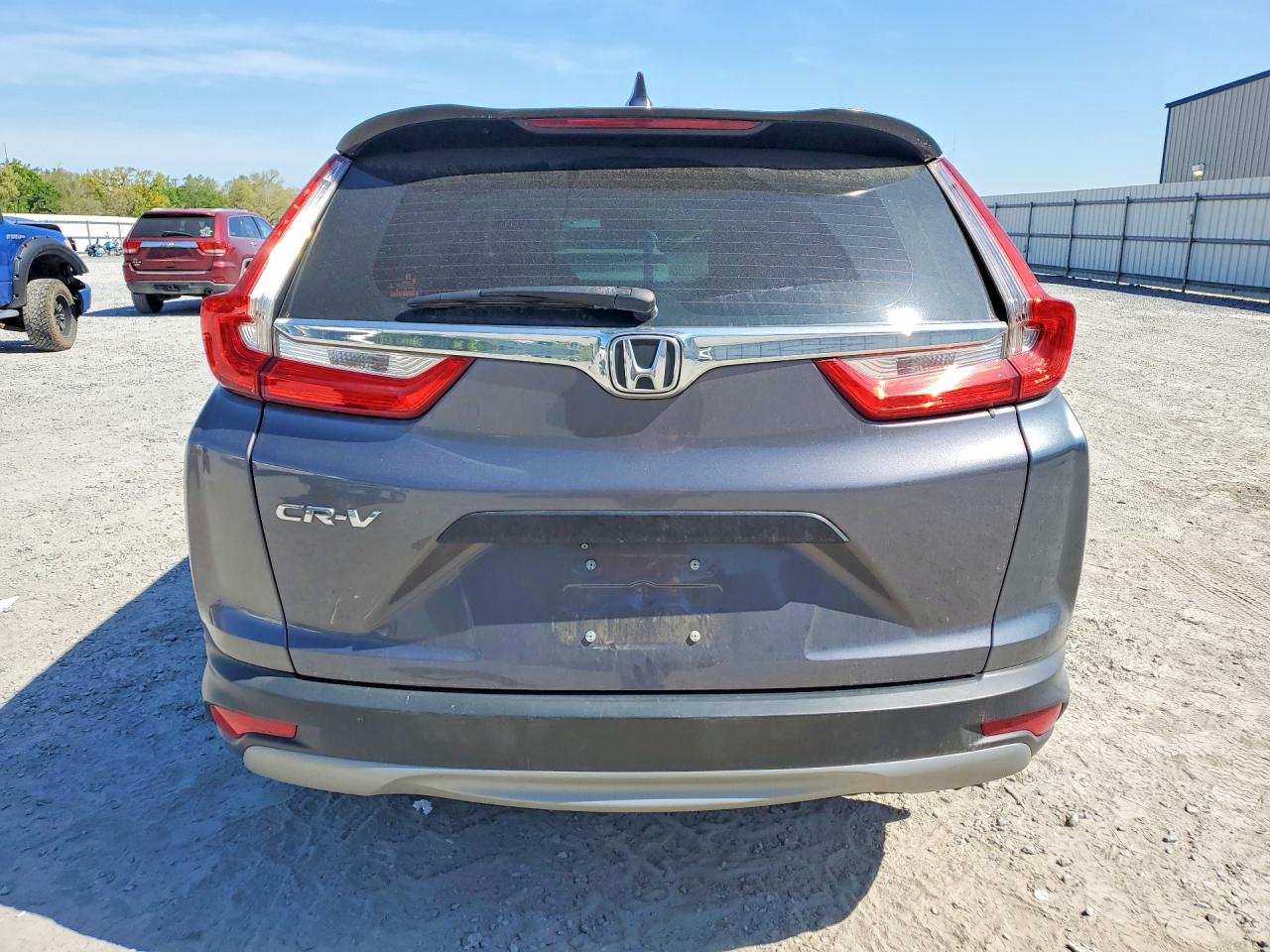 2017 HONDA CR-V LX photo 11
