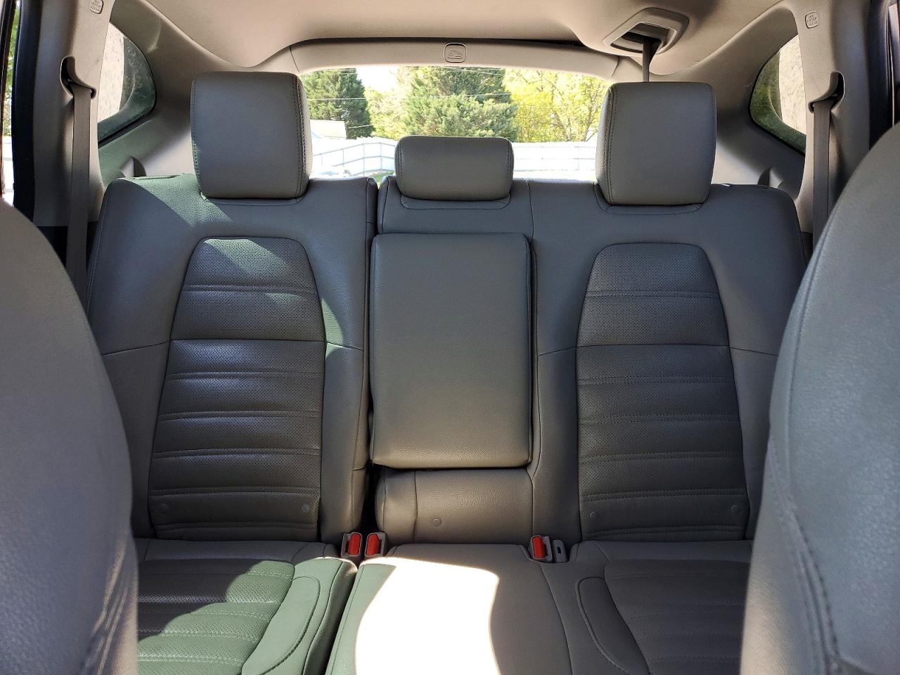 2017 HONDA CR-V LX photo 19
