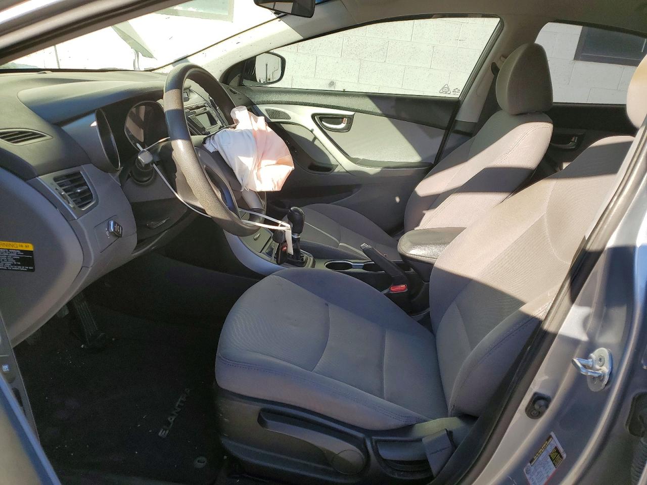 2015 HYUNDAI ELANTRA SE photo 13