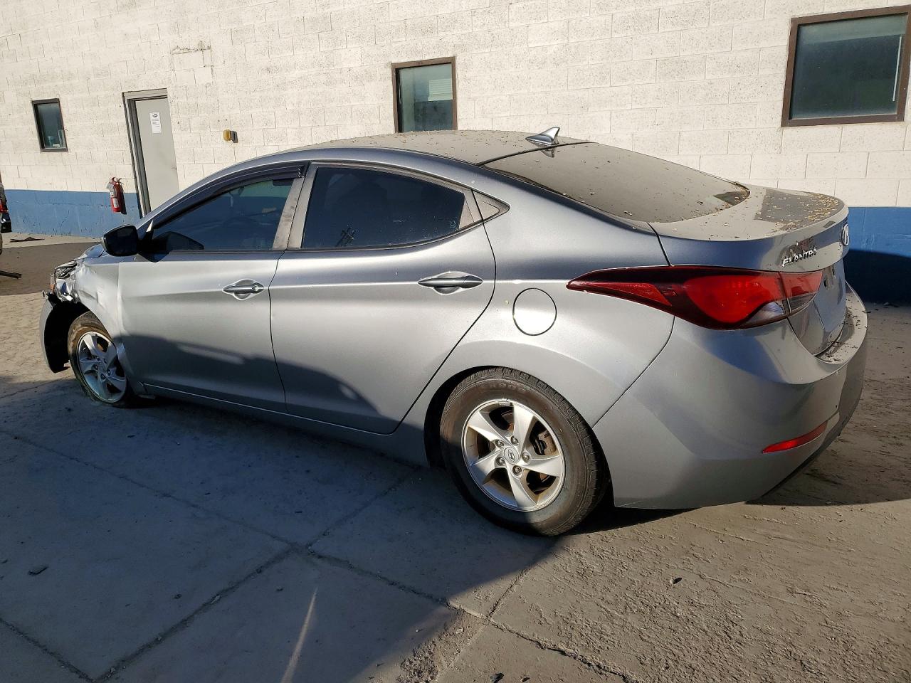 2015 HYUNDAI ELANTRA SE photo 3