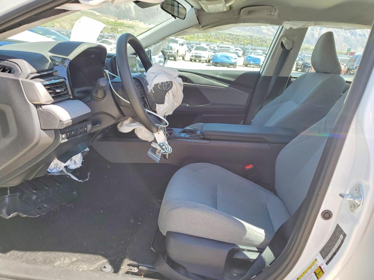 2026 TOYOTA CAMRY LE photo 13